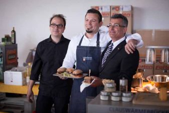 Gastronomieberater Gregor Raimann mit F&B-Manager Hussein Chahine